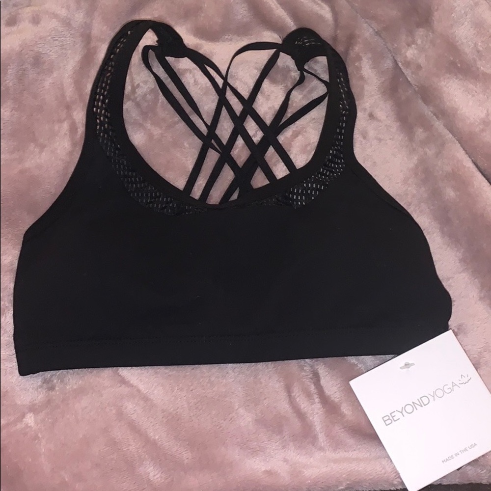 NWT Beyond yoga “mesh behavior” bra